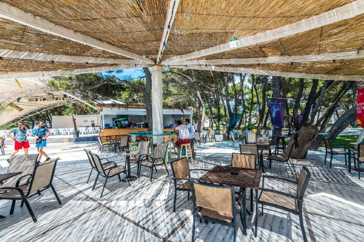 Otrant Hotel (R)
