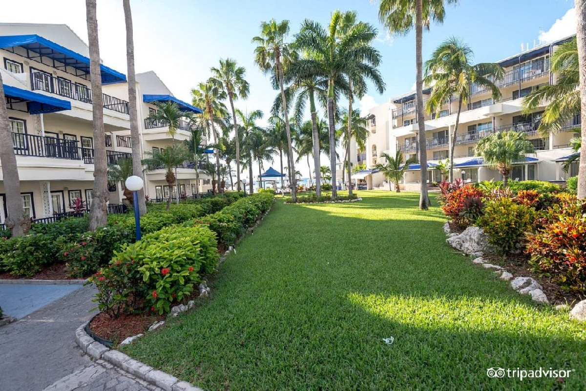 Flamingo Beach Resort Villas by Diamond Resorts