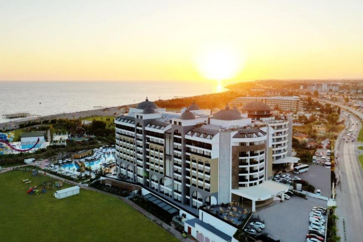 ALARCHA HOTELS RESORTS