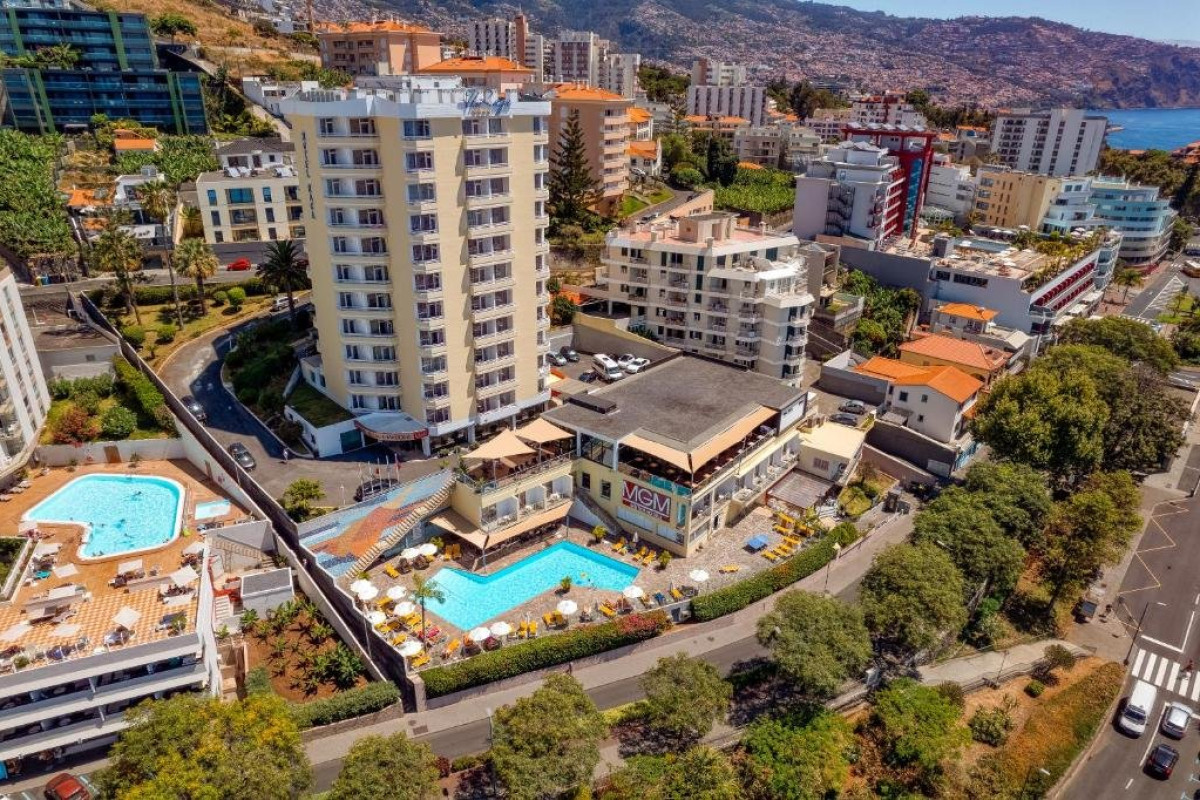 MUTHU RAGA MADEIRA HOTEL