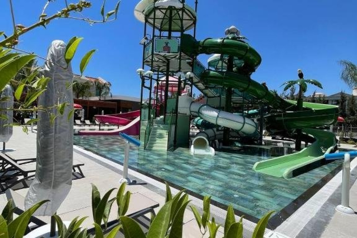 LIU RESORT