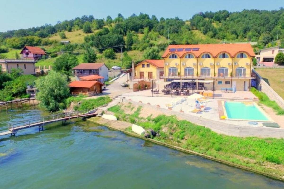 Mai Danube