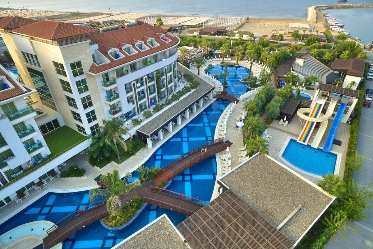 SUNIS EVREN BEACH RESORT