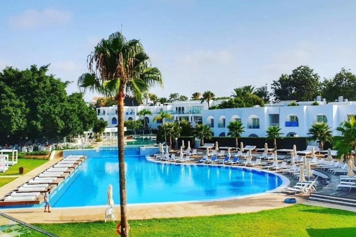 SO NICE CLUB RESORT