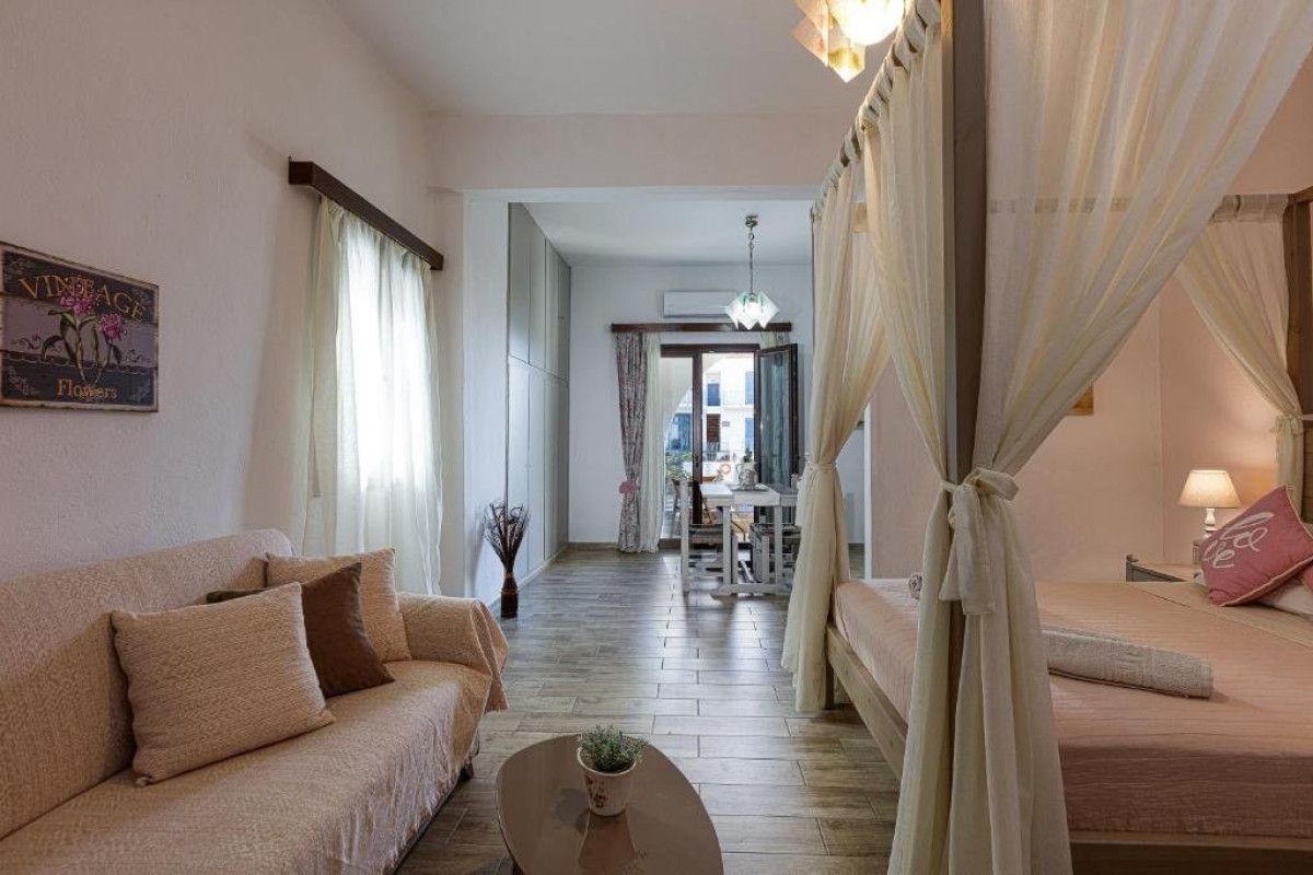 Kasteli Studios and Apartments (C)