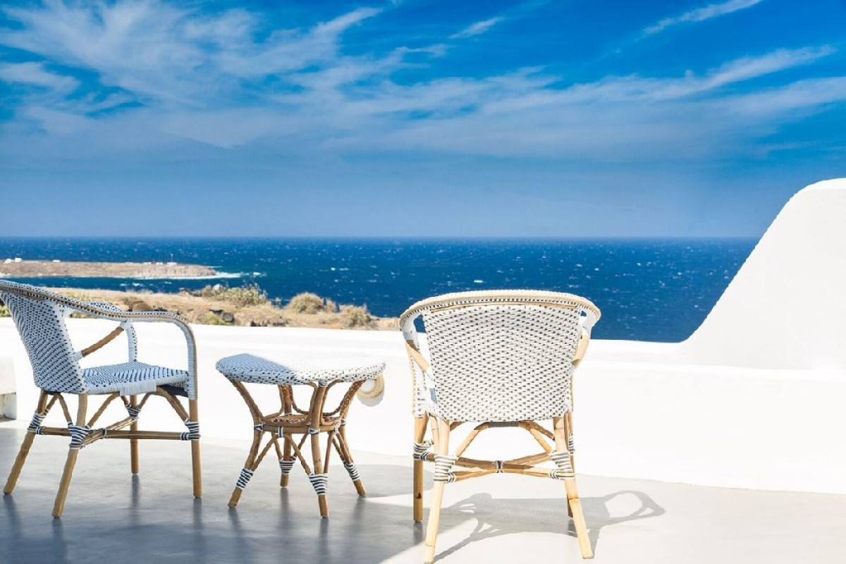 Santo Maris (Adults Only)