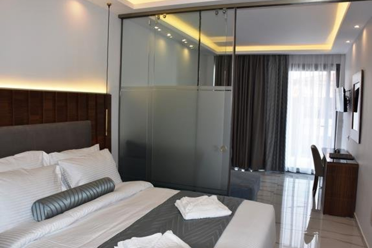 4 You Boutique (Metamorfosis, Sithonia)