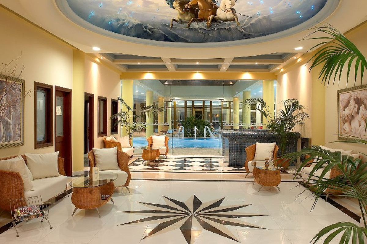 Atrium Palace