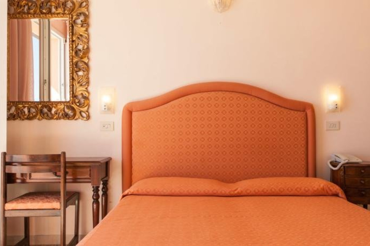 HOTEL NEGRESCO