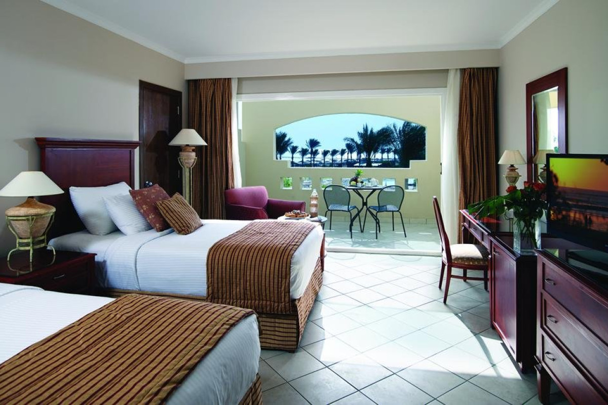 Coral Sea Water World Resort