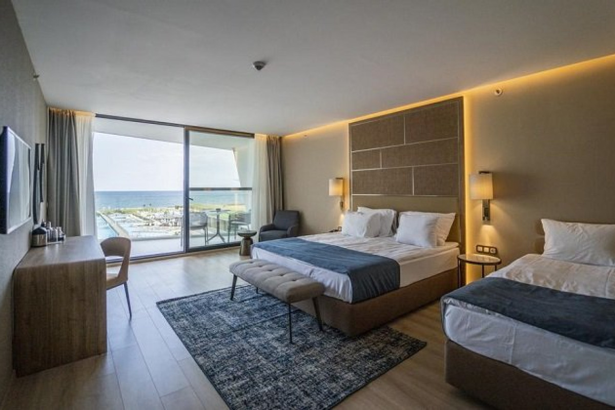 Wave Resort