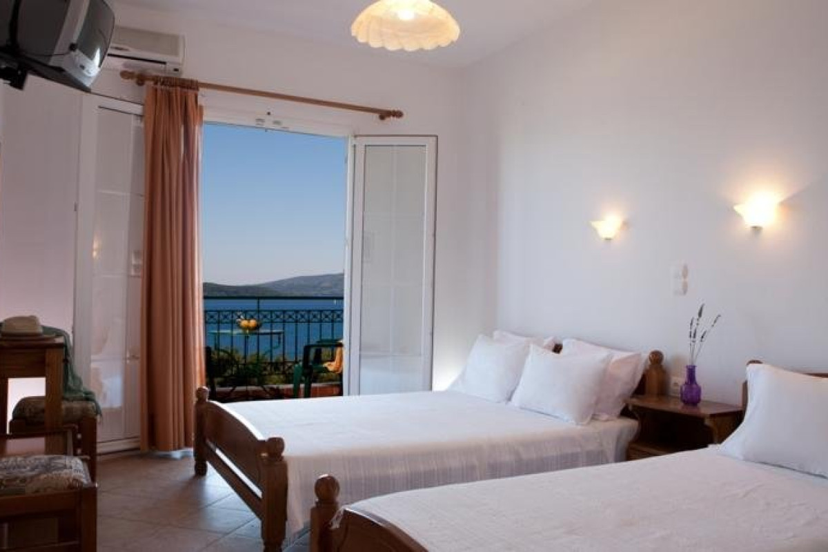 Niriides Hotel