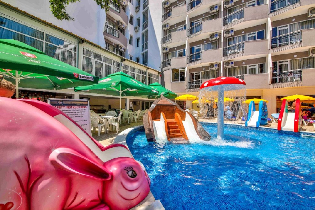 PRESTIGE DELUXE AQUAPARK CLUB