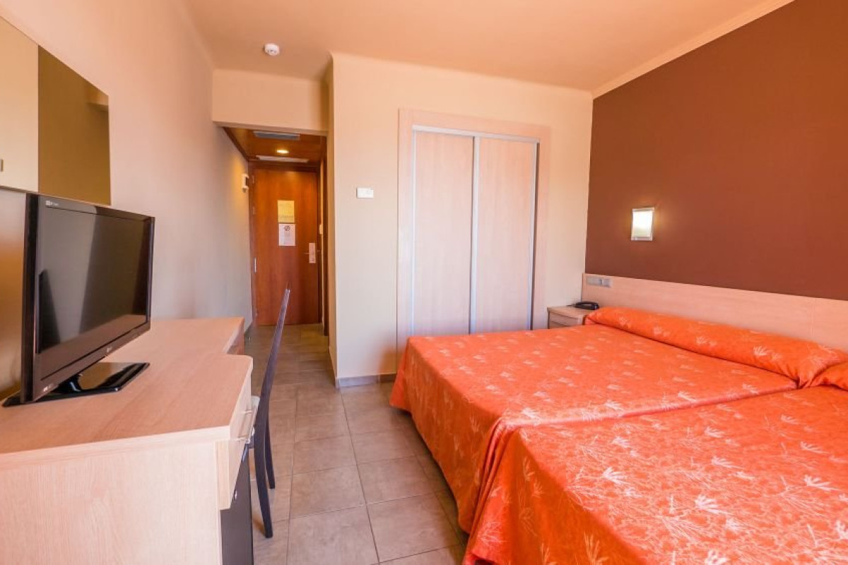 Tossa Beach Center (Tossa de Mar)