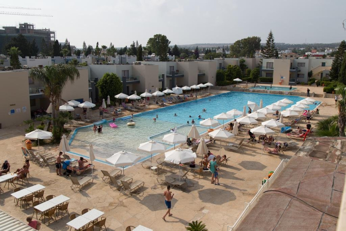 Electra Holiday Village
