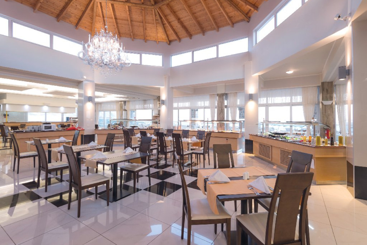 Grand Blue Hotel