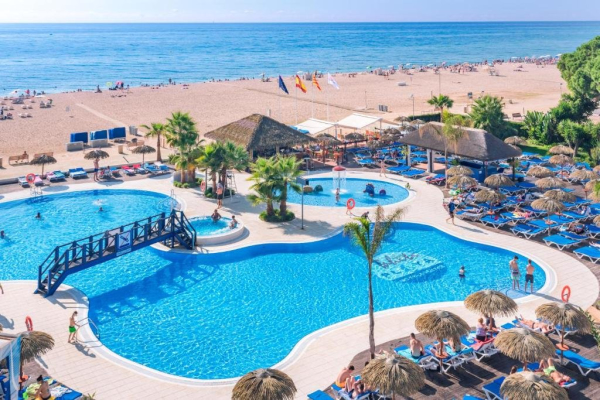 TAHITI PLAYA AND SUITES (Santa Susanna)