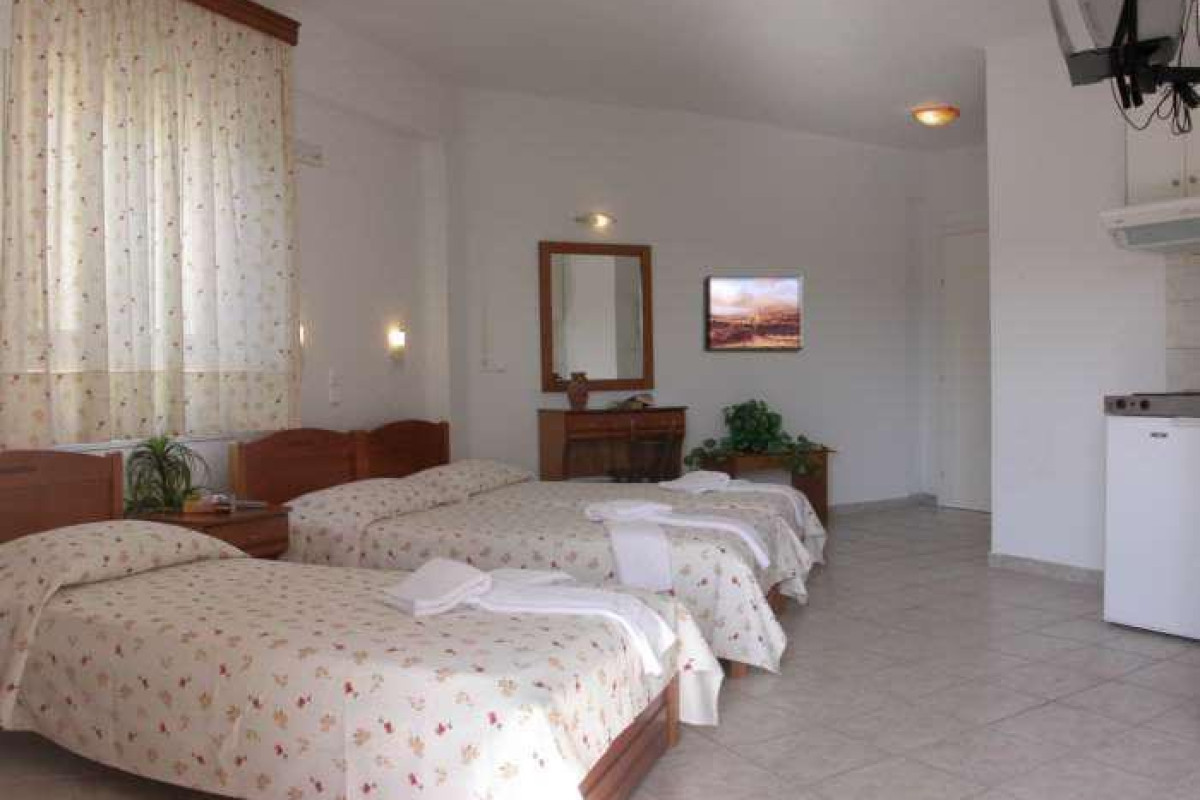 Ilios Hotel (Kriopigi - Kassandra)