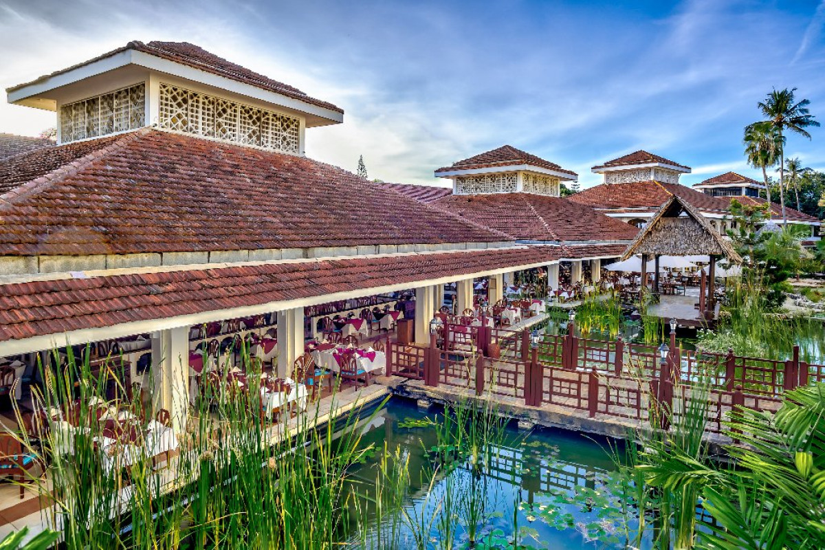 Sarova Whitesands Beach Resort and Spa