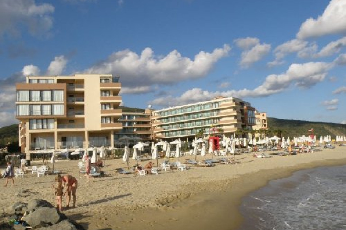 ZORNITSA SANDS