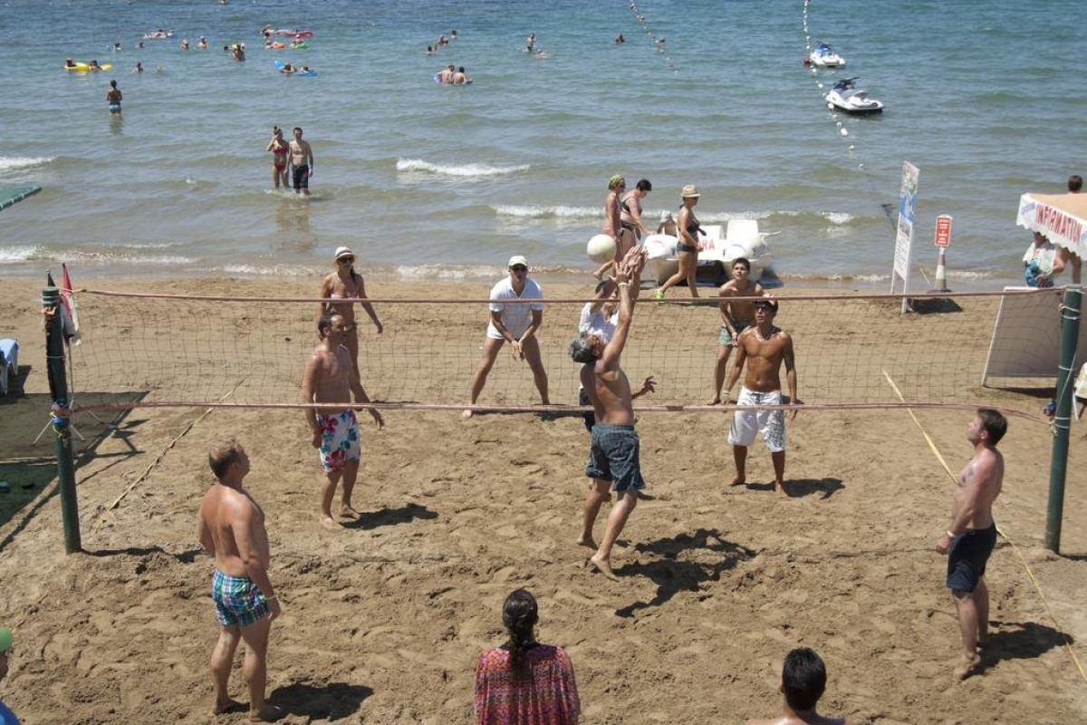 TRENDY SIDE BEACH