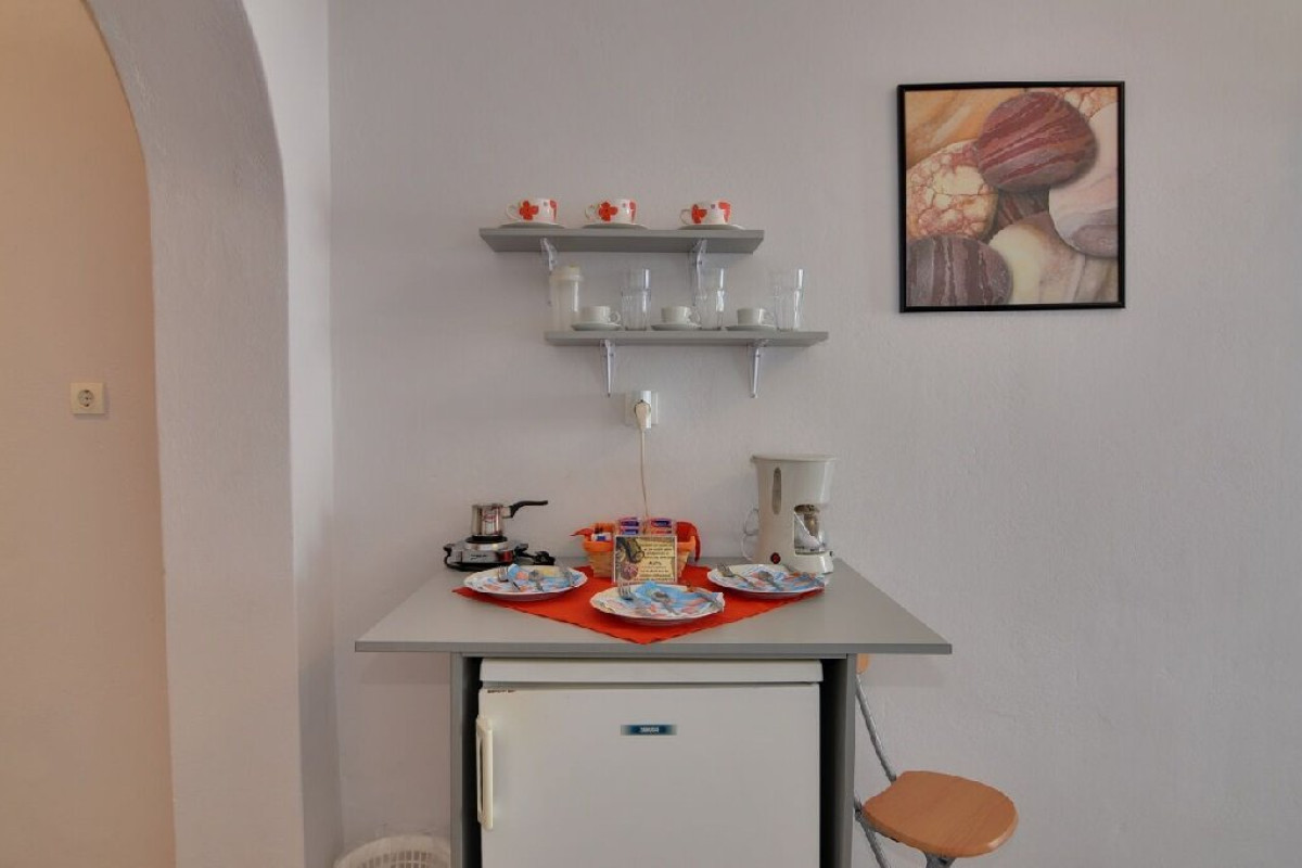 Aphrodite Studios - Adamas (Milos)