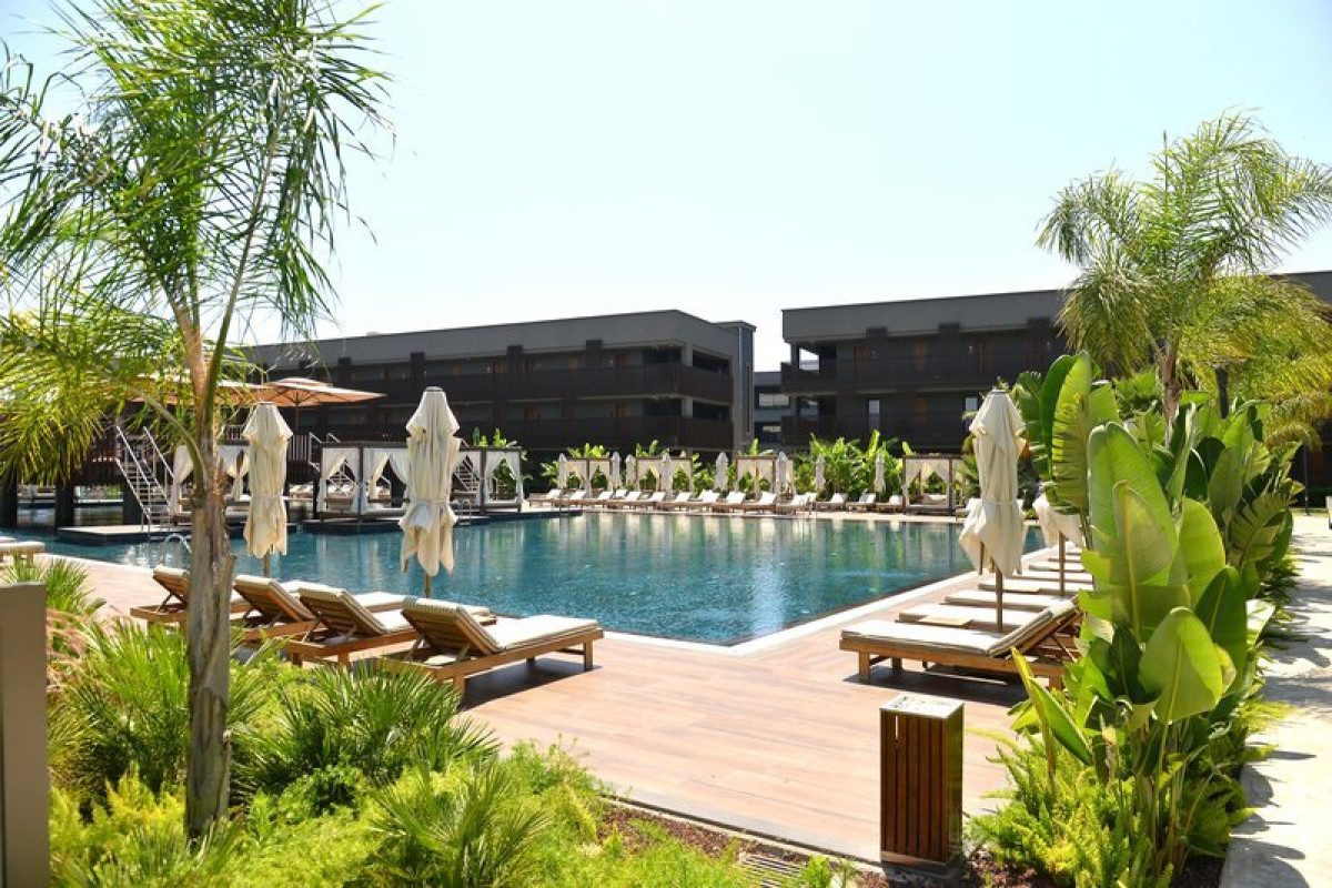 JACARANDA LUXURY RESORT