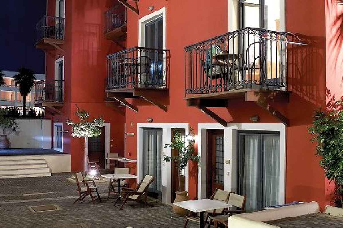 GRECOTEL PLAZA BEACH HOUSE (100%payment on EB, nonref) (K)