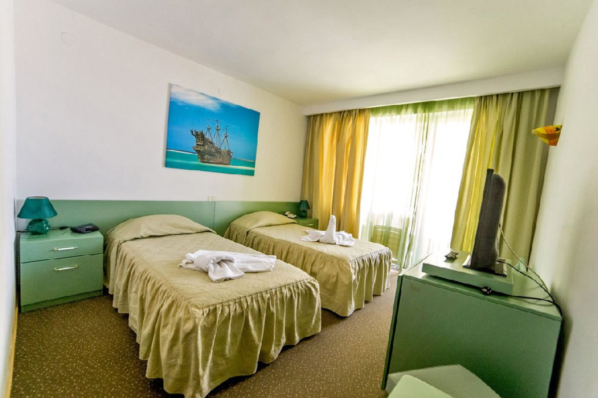 HOTEL PIRATES RESORT.