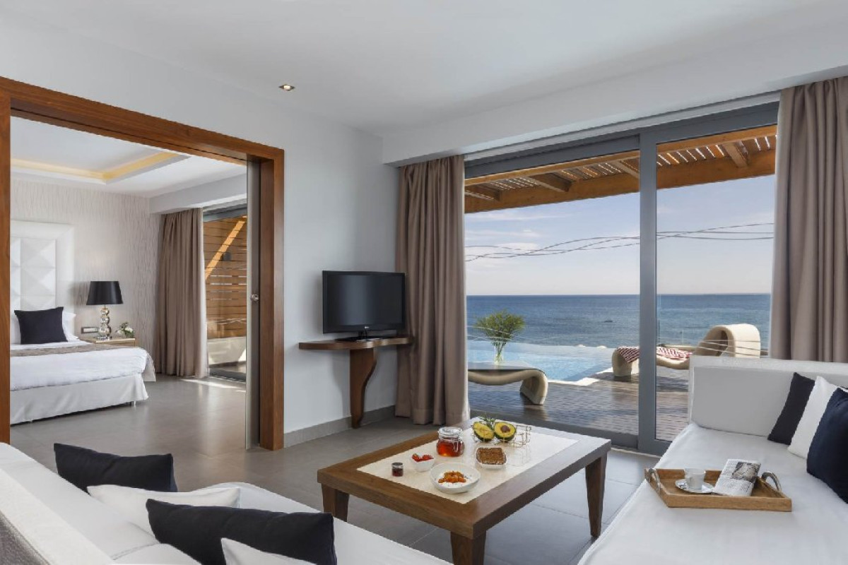 Boutique 5 Hotel and Spa (Adults Only 16+)