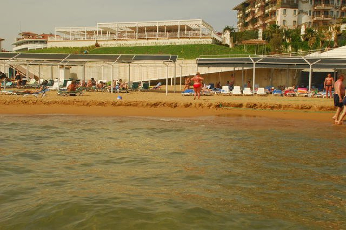 CLUB SIDE COAST HOTEL