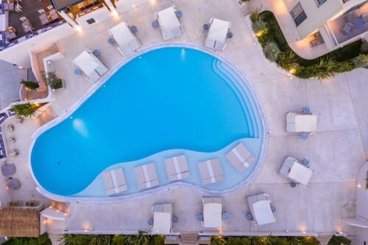 Crystal Waters Sapphire Hotel (F)