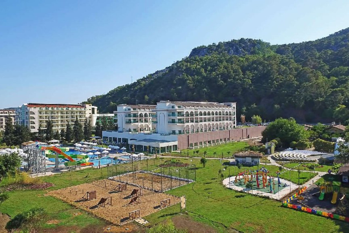 DOSINIA LUXURY RESORT HOTEL