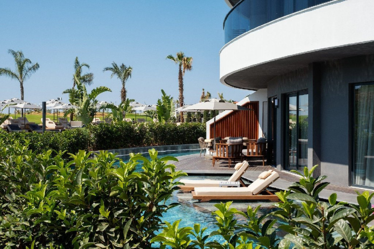 LIU RESORT