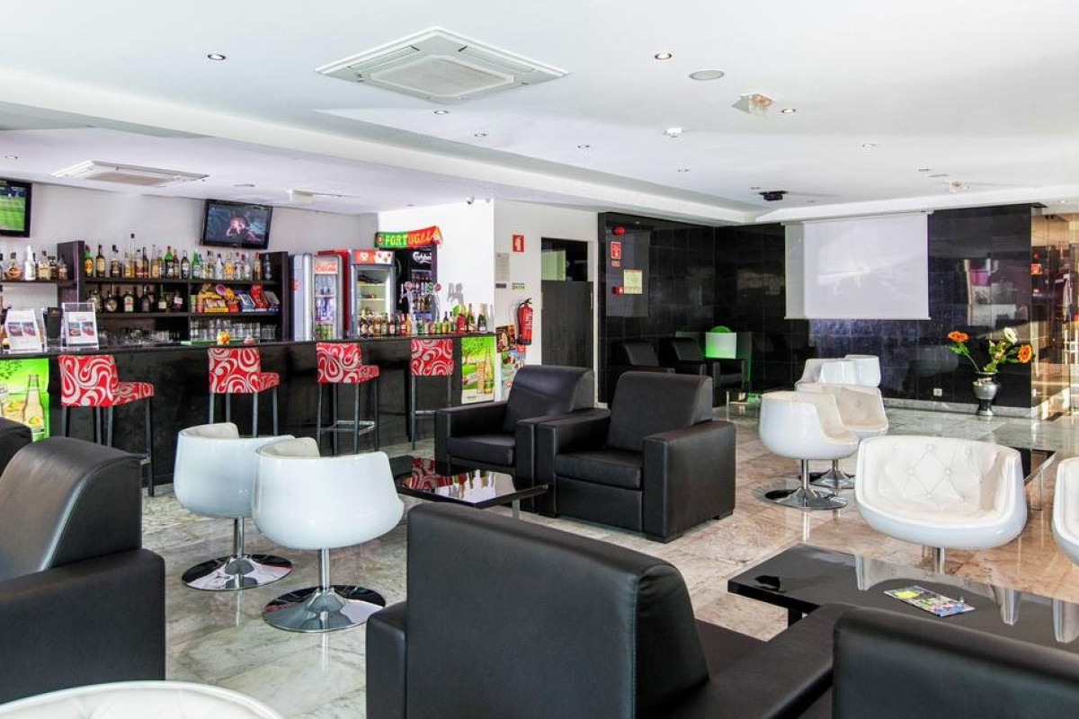 Topazio Mar Beach Hotel and Apartments