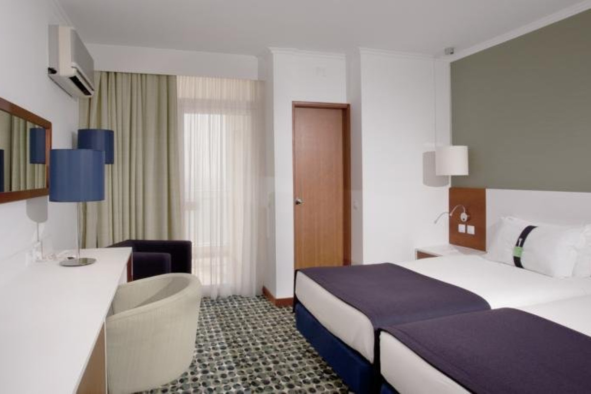 Holiday Inn
