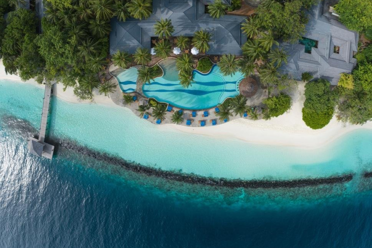 Royal Island Resort and Spa