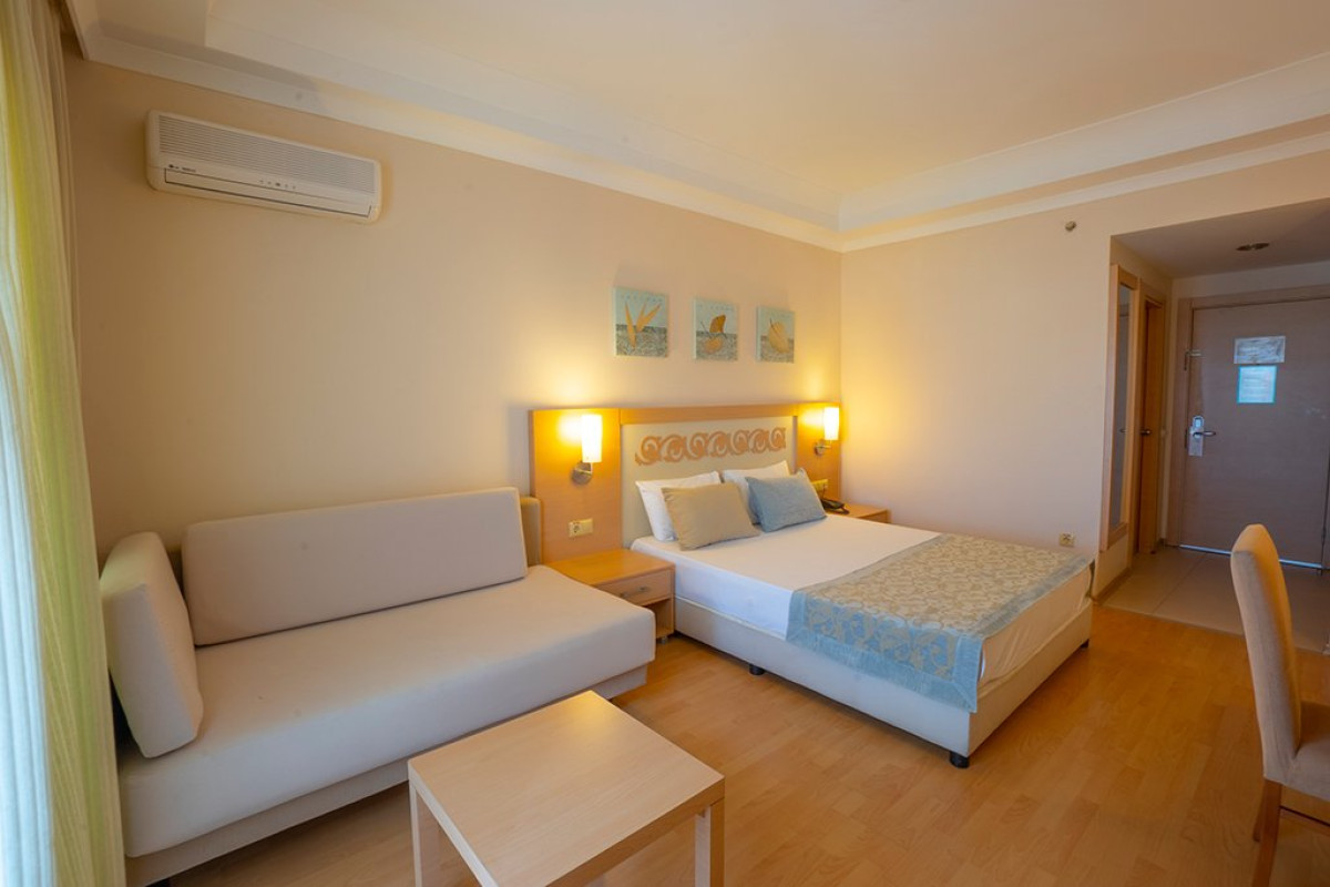 SOLIVIA HOTEL