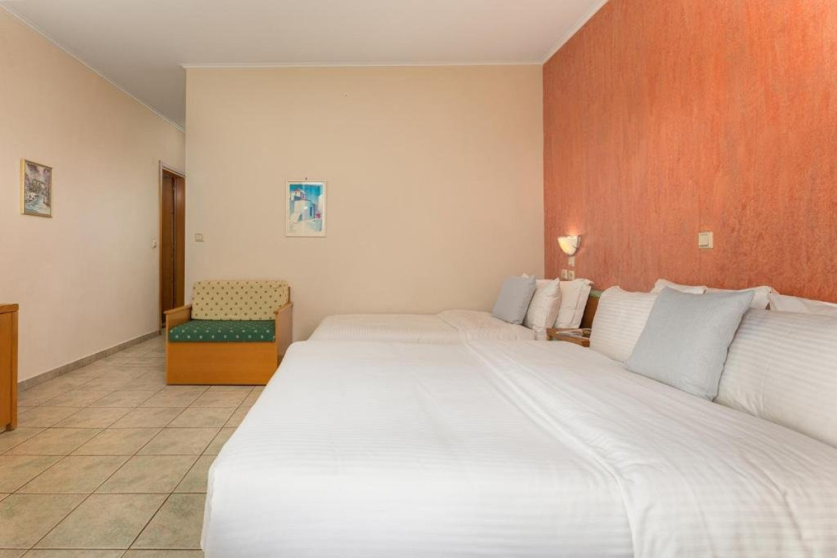 Dias Hotel