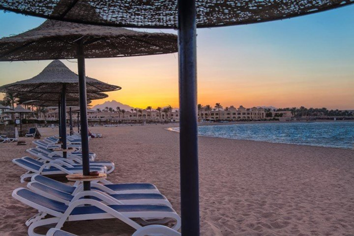 CLEOPATRA LUXURY MAKADI BAY RESORT