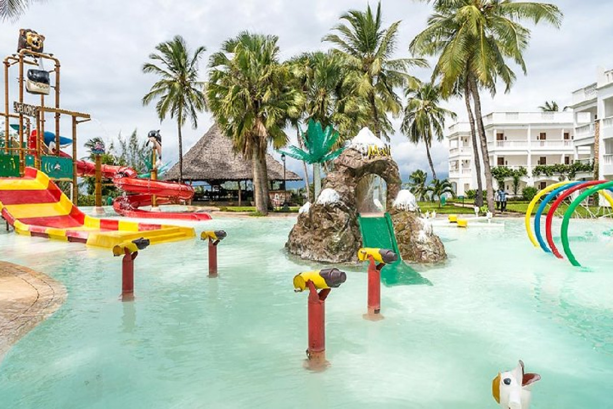 PrideInn Paradise Beach Resort and Spa
