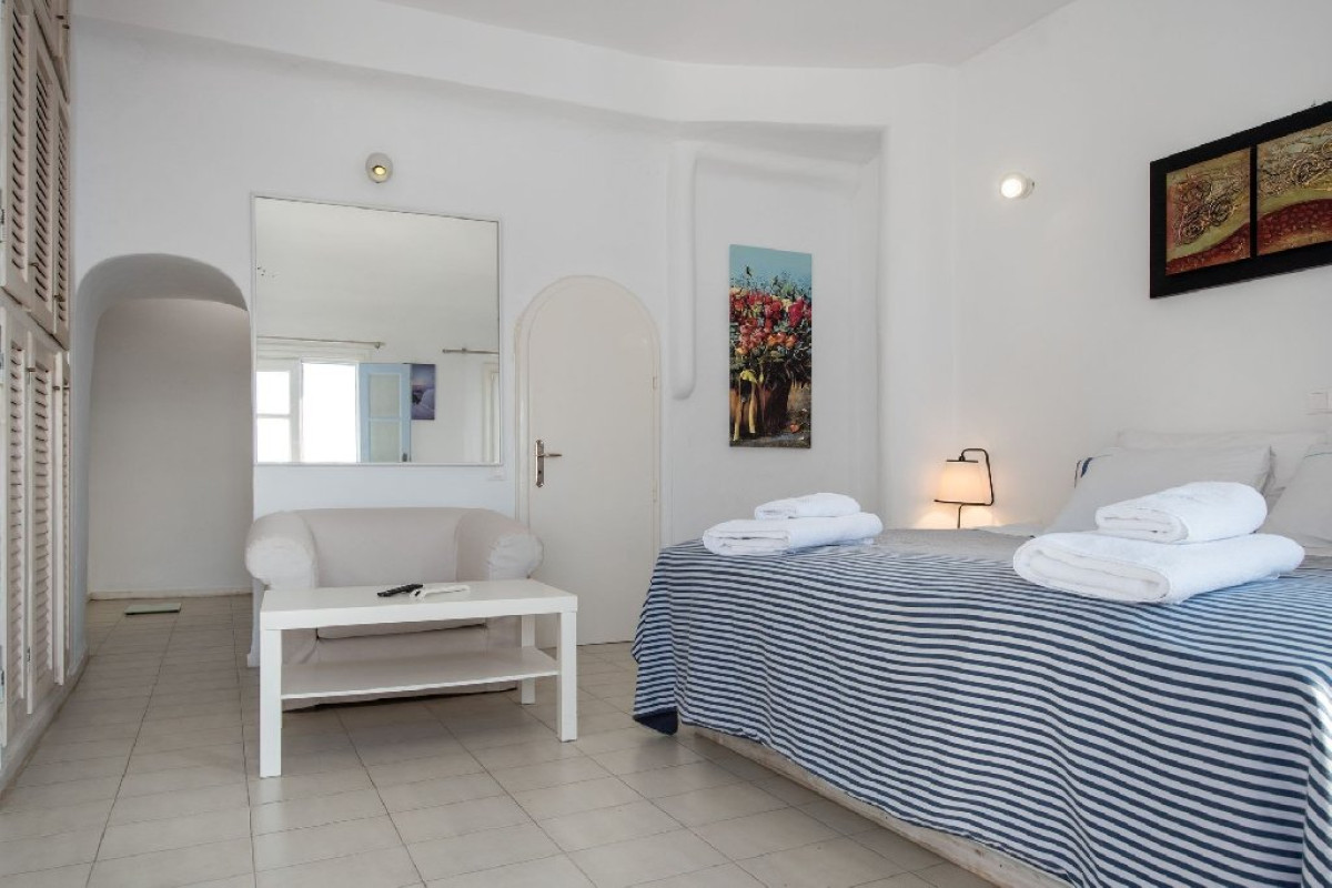 Alexander Villas (Imerovigli - Santorini)