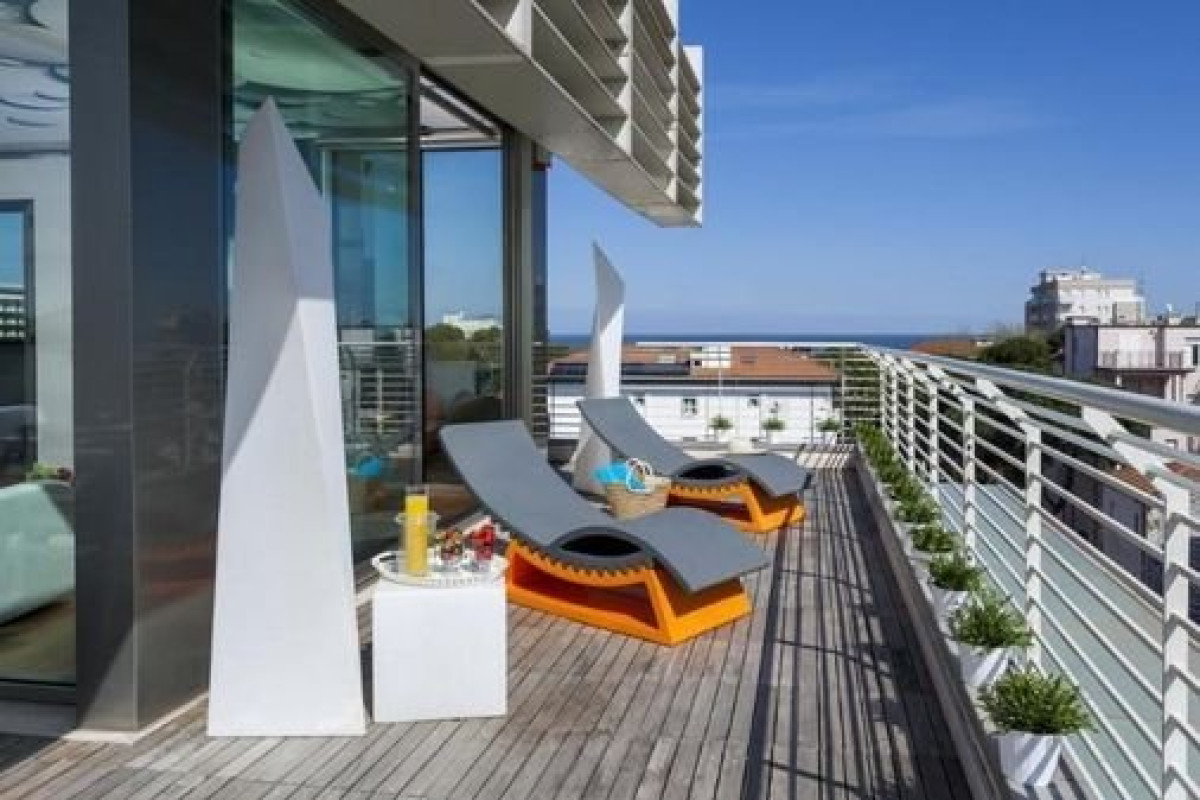 The One (Riccione)