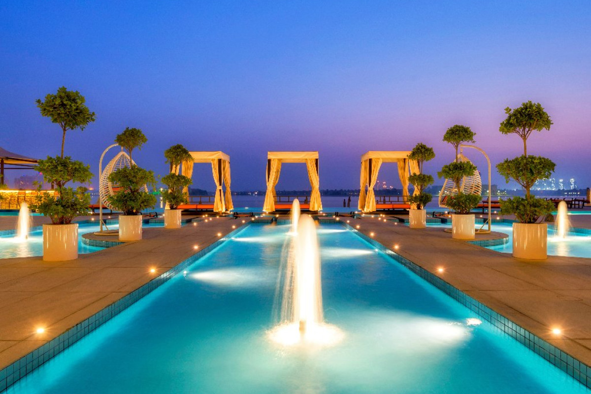 Royal Central The Palm