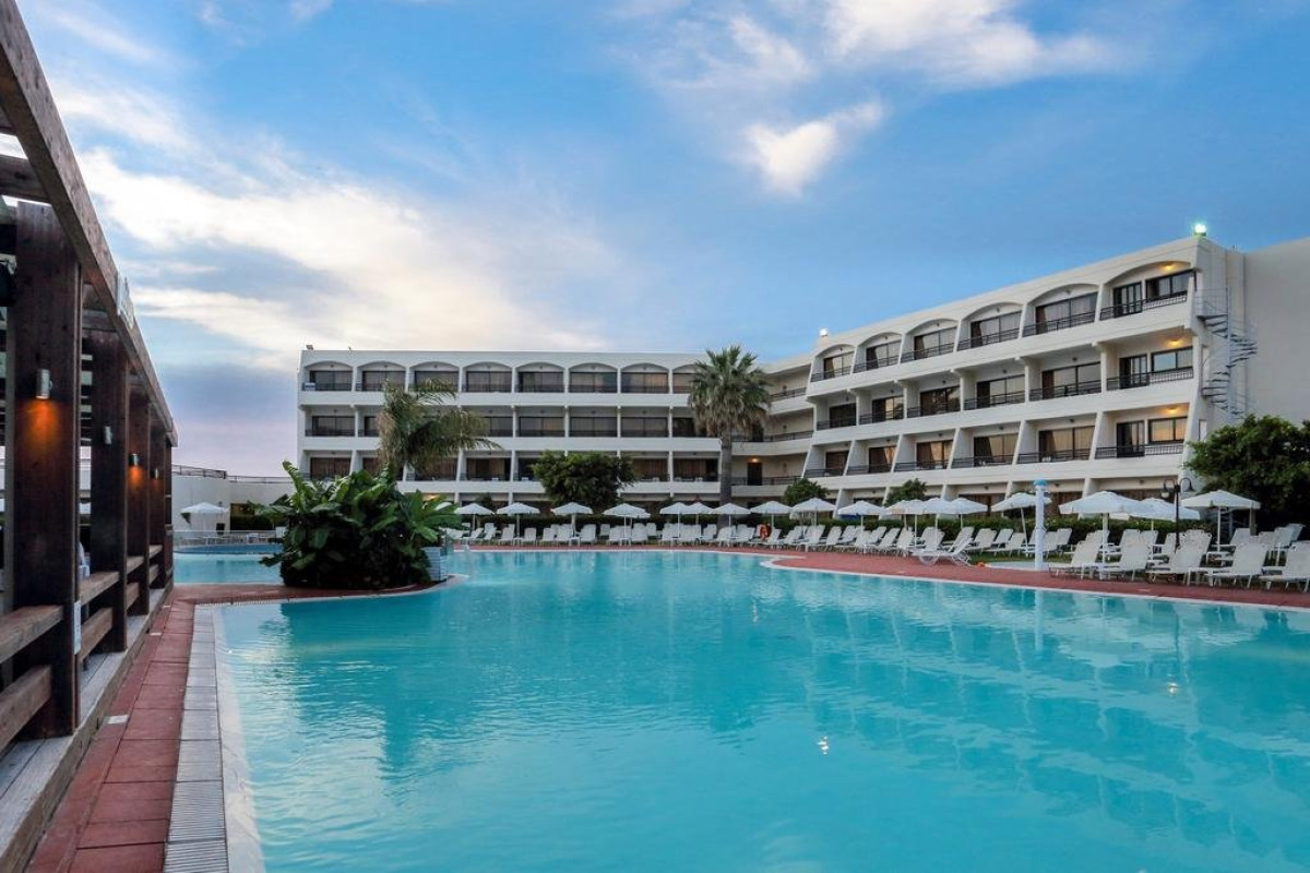 Sol by Melia Cosmopolitan