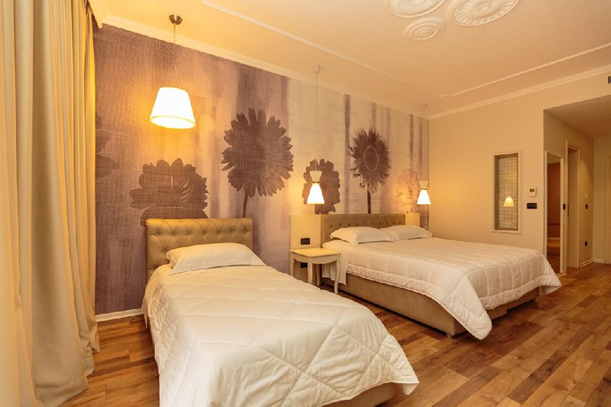 Regina City Hotel (Vlore)