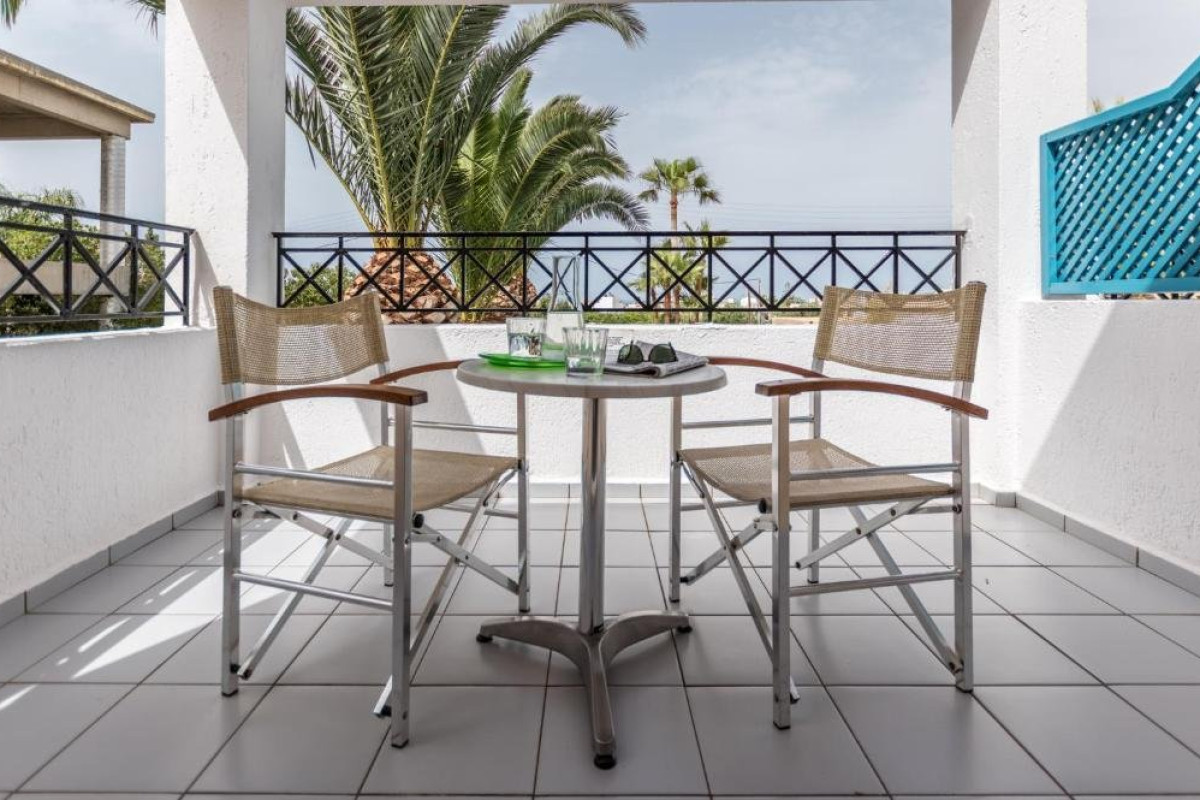 Dedalos Hotel (Mallia)