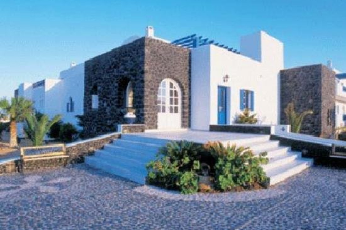 Mediterranean White