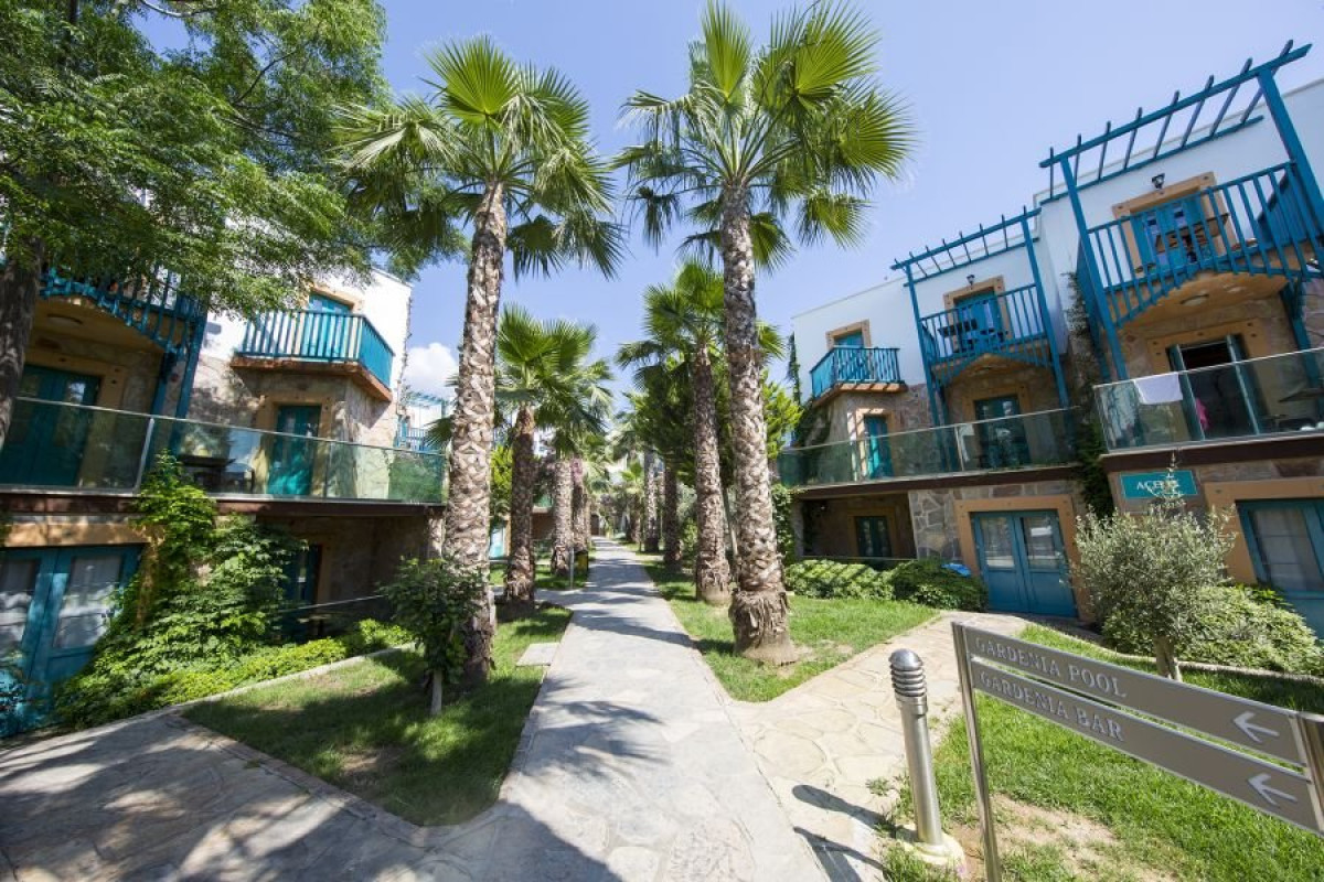 JASMIN BEACH (Gumbet)