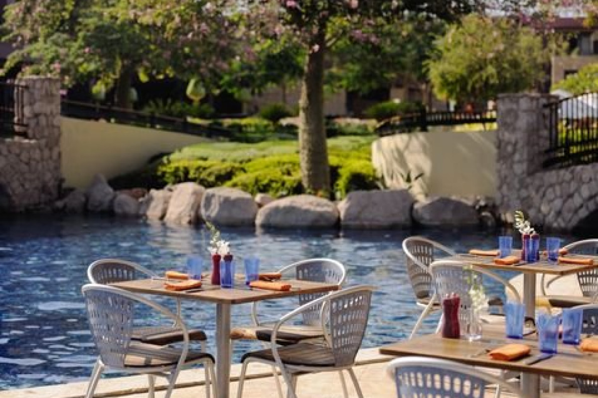 Moevenpick Resort Tala Bay